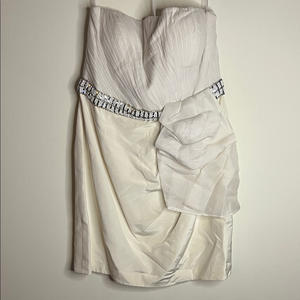 100% Silk Kay Unger Strapless Cream Dress with Silver Accents